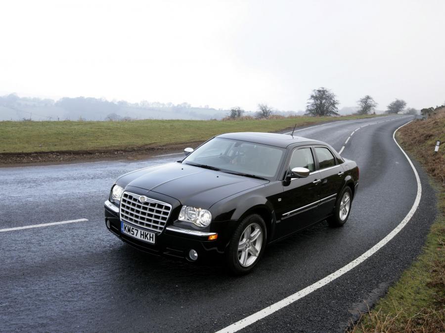  Chrysler 300C 2007 года  (UK) (фото 5 из 24)